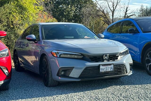 Used 2024 Honda Civic Sport Touring image 2