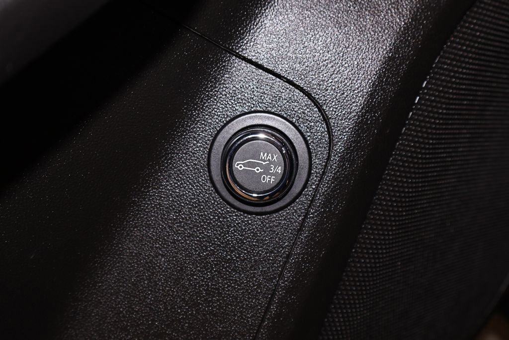 Used 2019 GMC Acadia SLE w/ Driver Alert Package I image 16