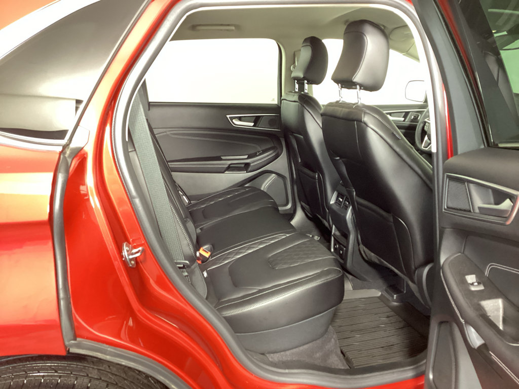 Certified 2024 Ford Edge Titanium AWD/4WD image 12