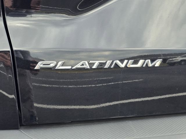 Certified 2025 Ford Escape Platinum AWD/4WD image 32