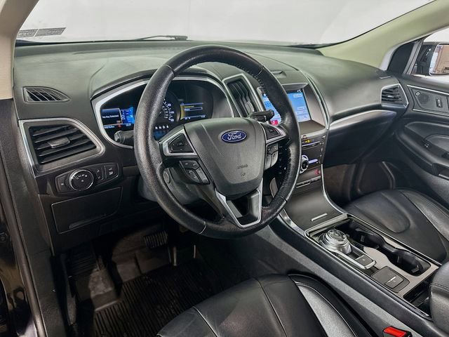 Certified 2019 Ford Edge Titanium w/ Cold Weather Package image 20