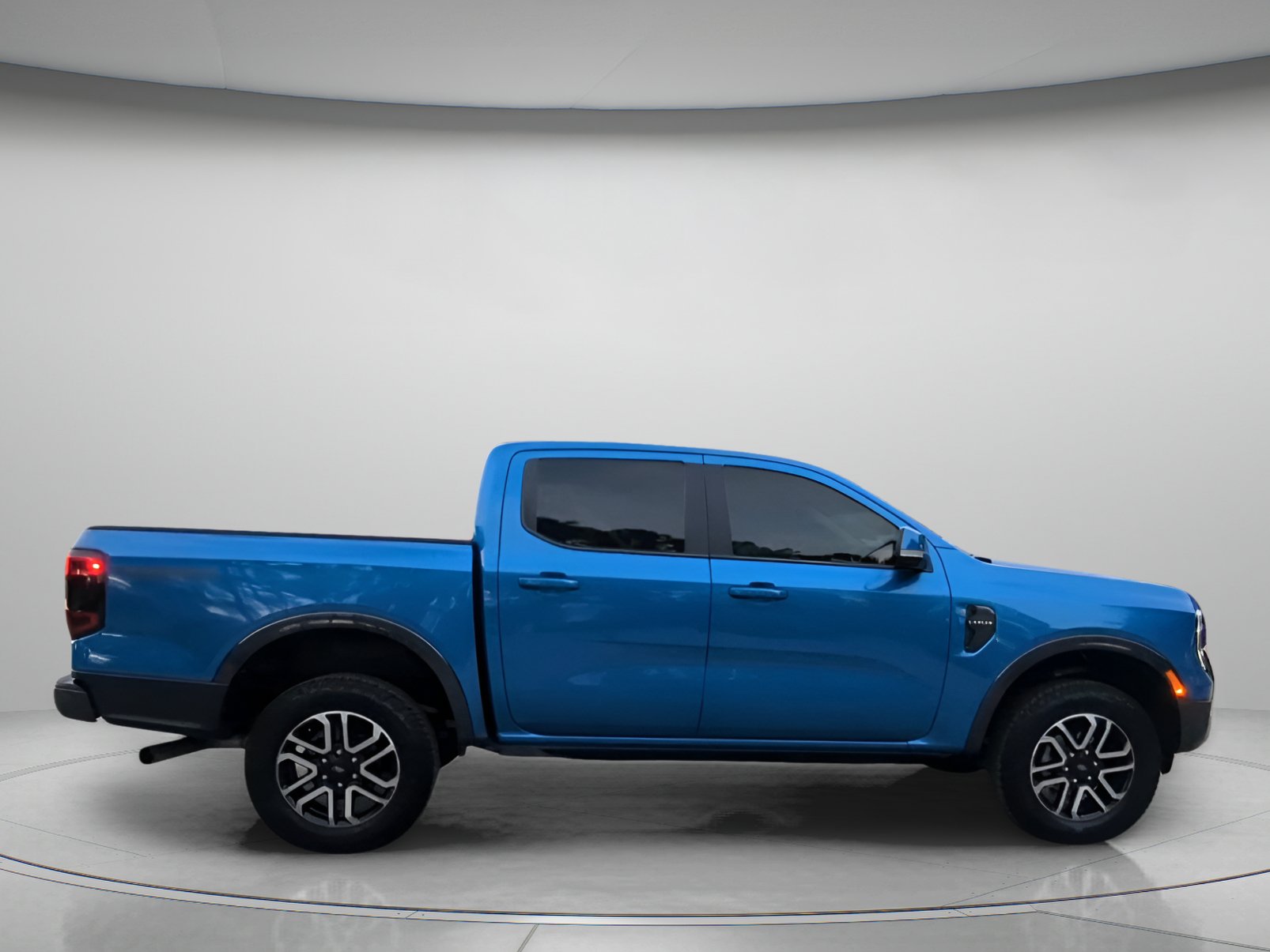 Certified 2024 Ford Ranger Lariat w/ Trailer Tow Package RWD image 31