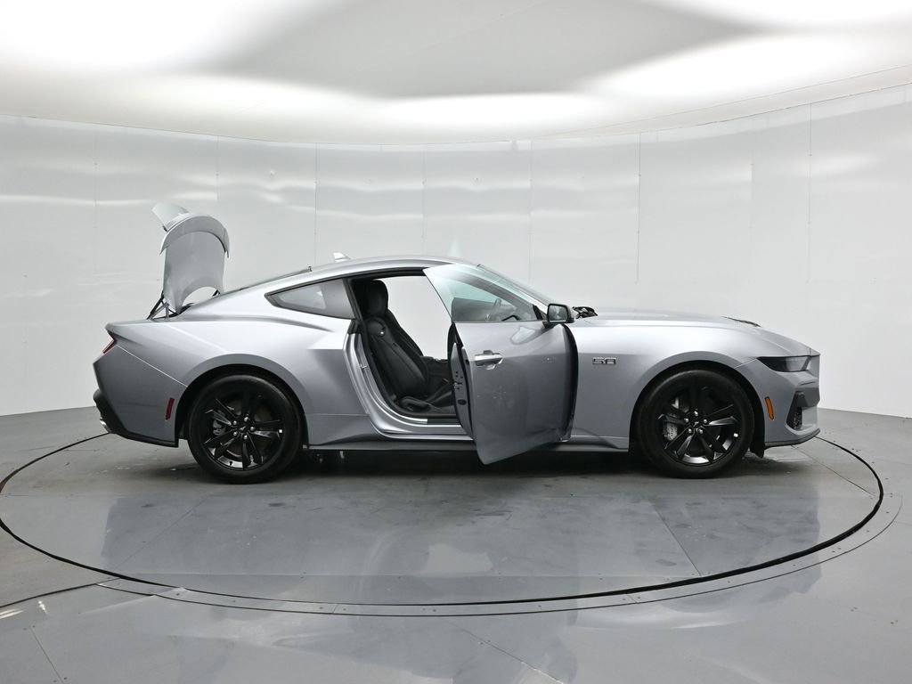 Certified 2025 Ford Mustang GT image 5
