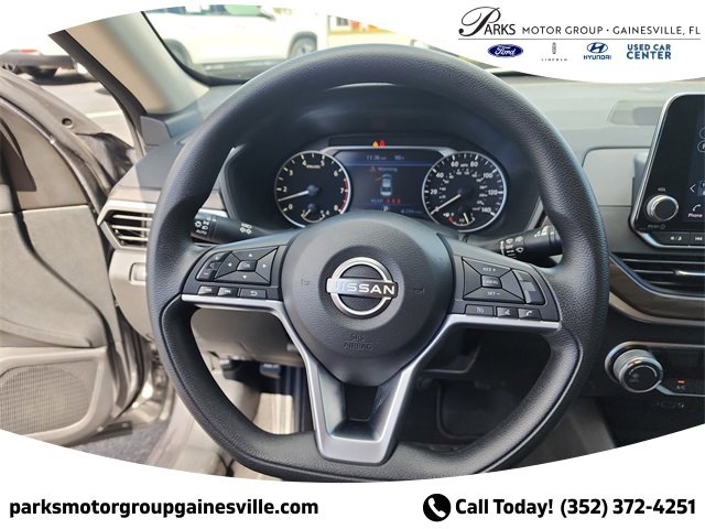 Used 2024 Nissan Altima 2.5 SV image 22