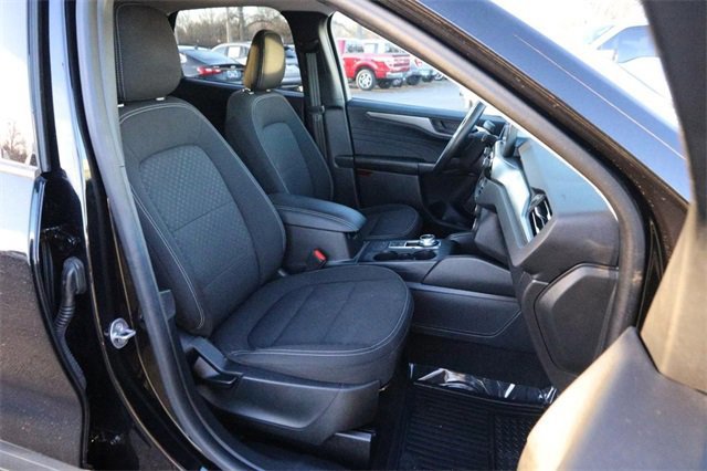 Certified 2024 Ford Escape Active w/ Cold Weather Package image 24