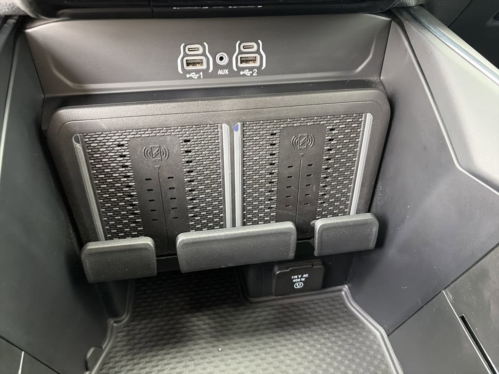 Used 2025 RAM 2500 Laramie AWD/4WD image 26