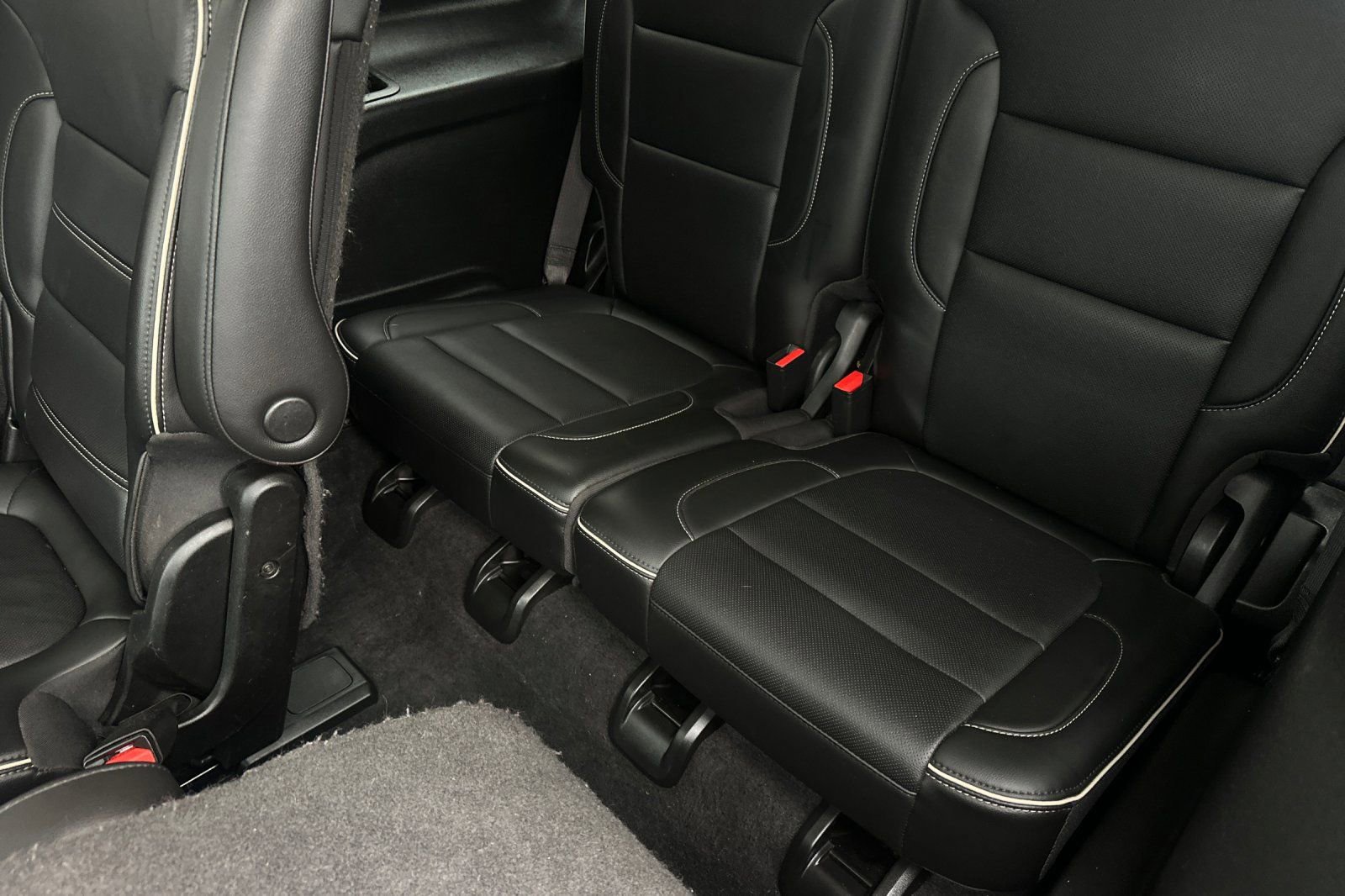 Used 2021 GMC Acadia Denali w/ Denali Technology Package image 16