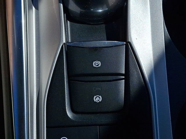 Certified 2023 Ford Explorer Platinum w/ Technology Package AWD/4WD image 25