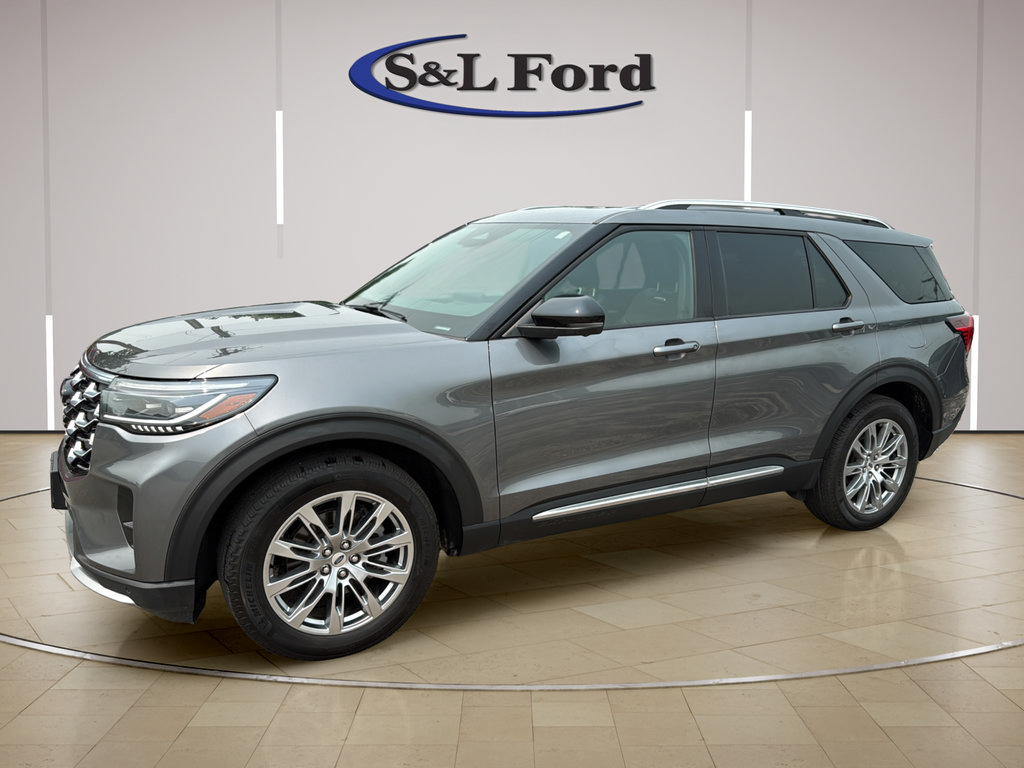 Certified 2026 Ford Explorer Platinum AWD/4WD image 2