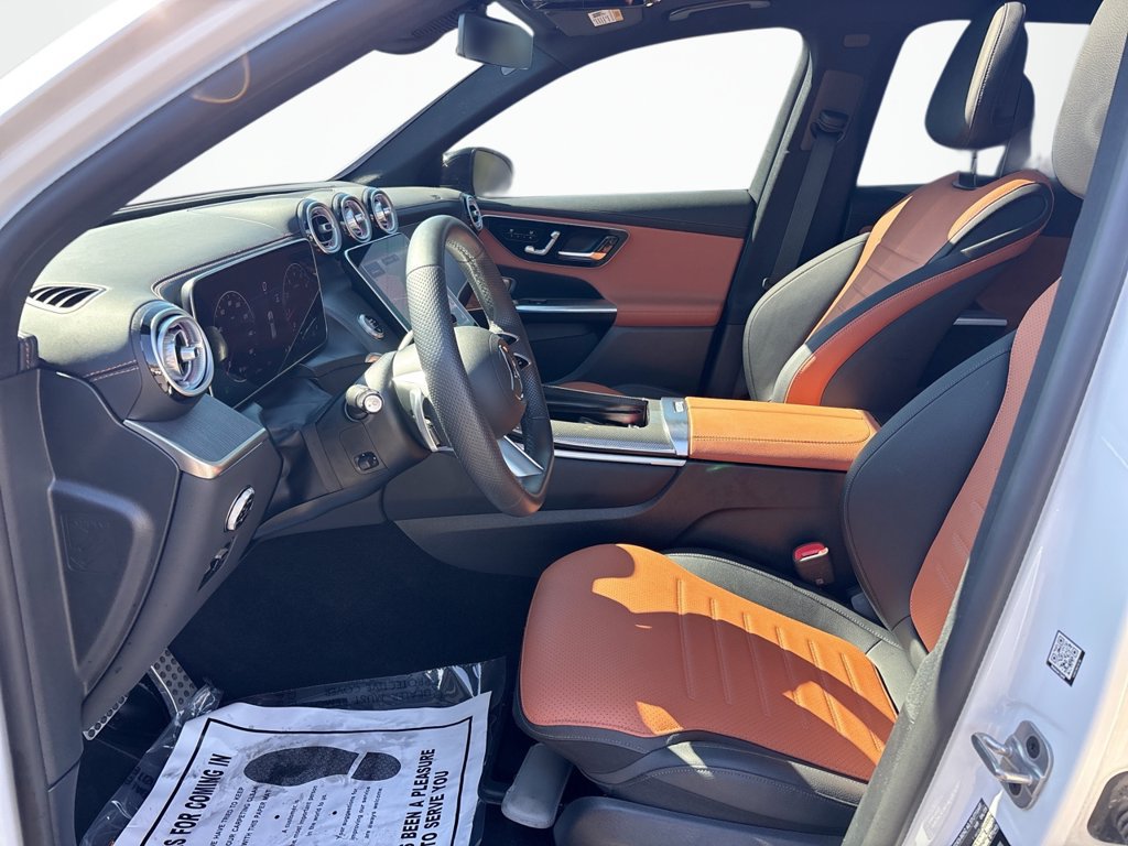 Used 2025 Mercedes-Benz GLC 300 image 25