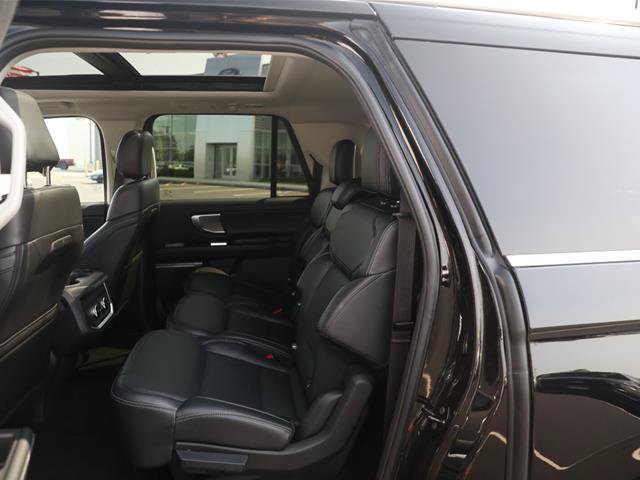 Certified 2025 Ford Expedition Max Platinum AWD/4WD image 32
