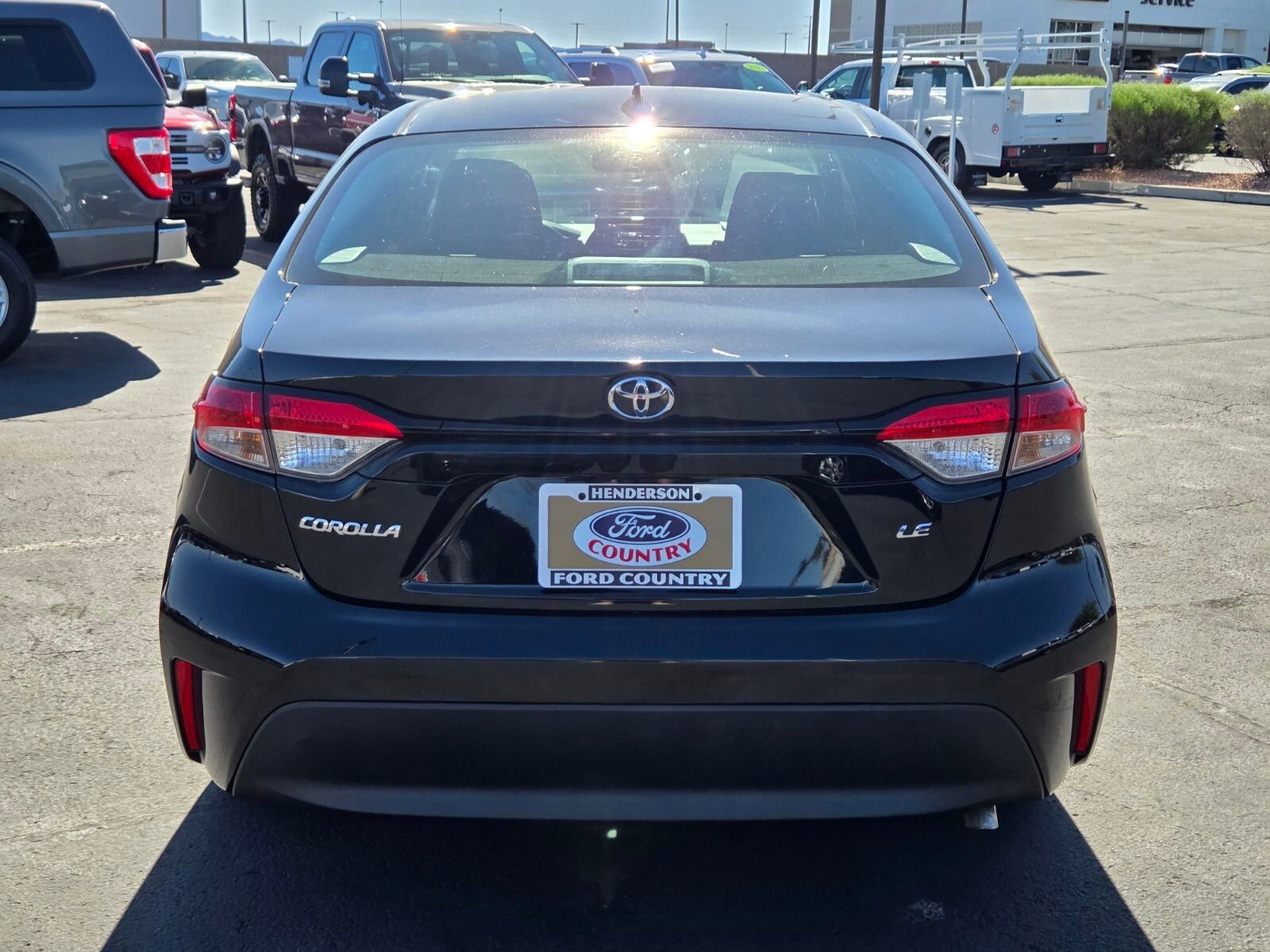 Used 2023 Toyota Corolla LE FWD image 4