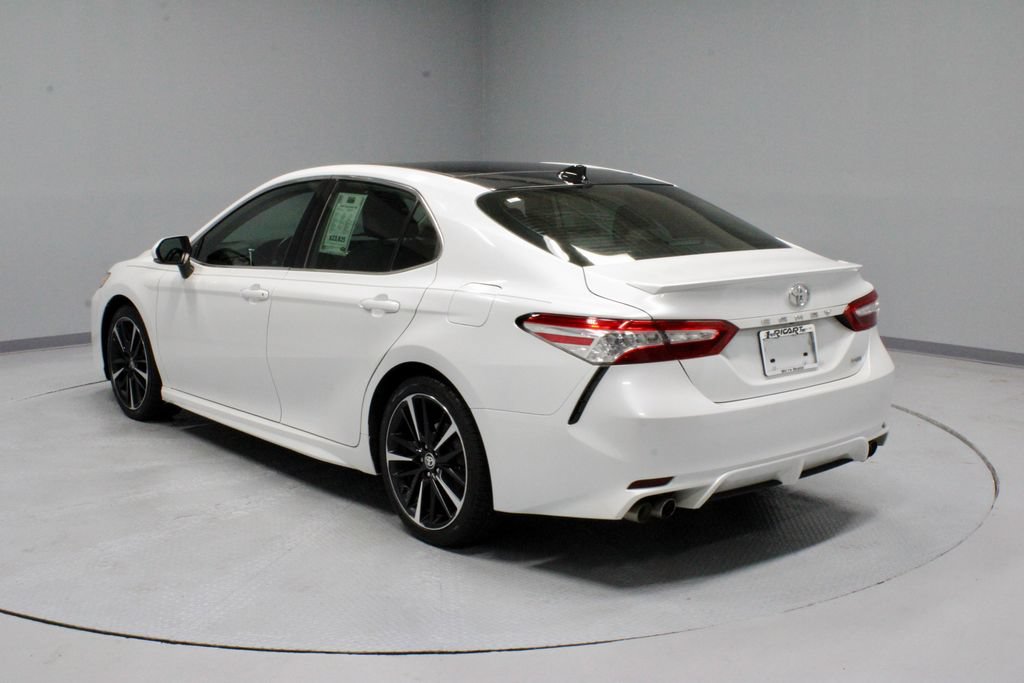 Used 2020 Toyota Camry XSE FWD image 8