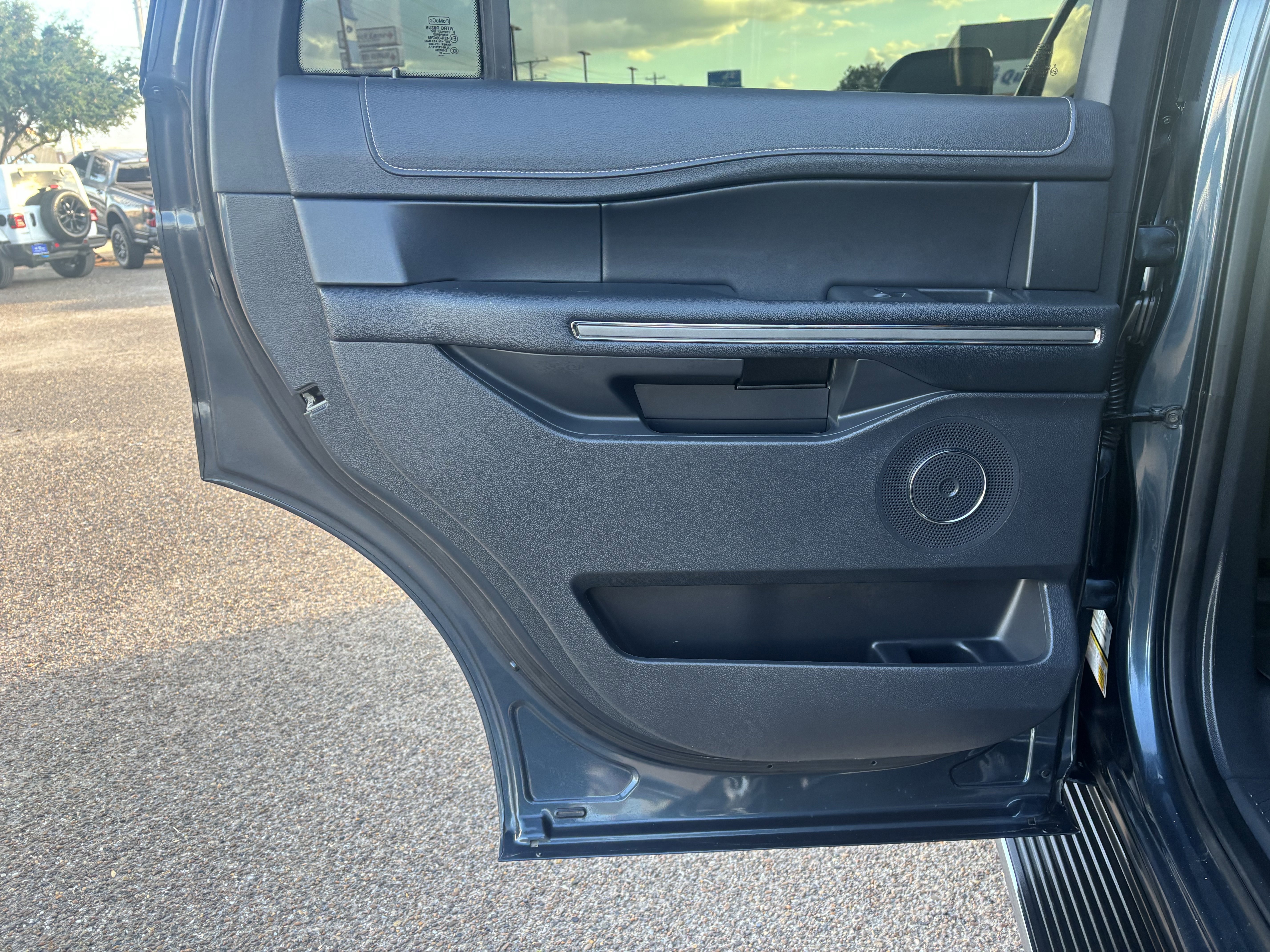 Certified 2022 Ford Expedition XLT image 14