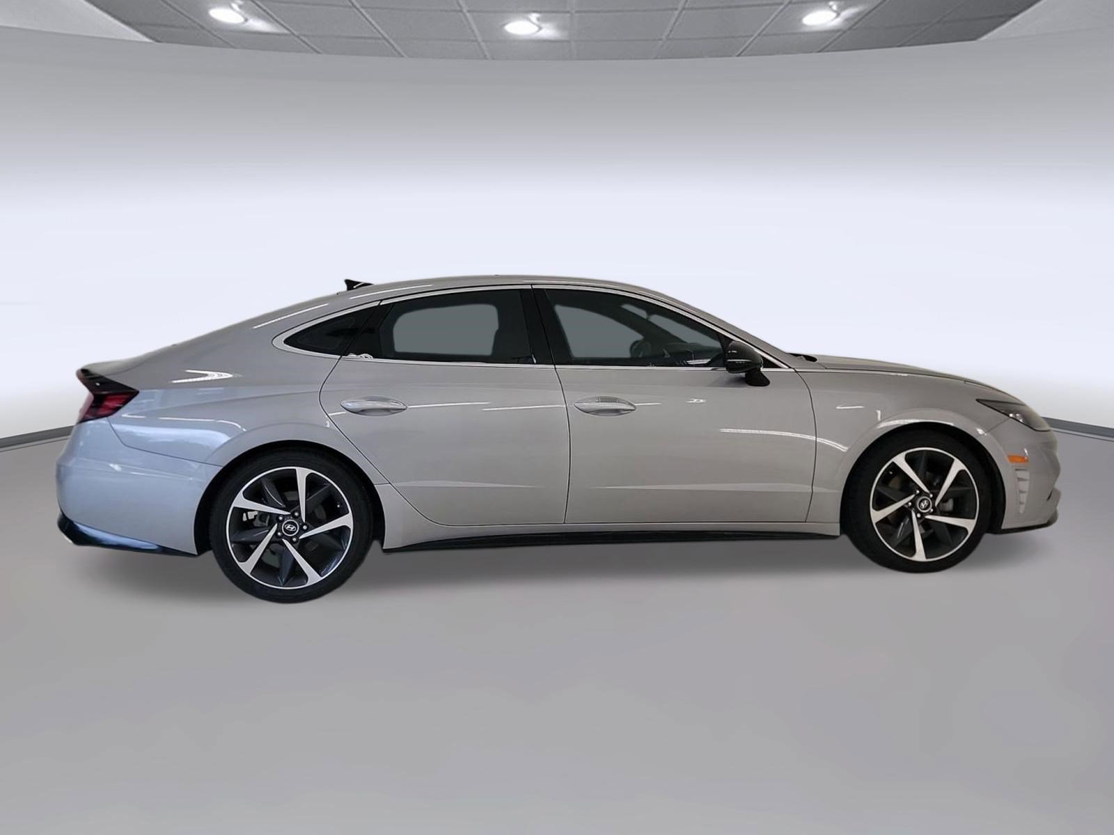 Used 2023 Hyundai Sonata SEL Plus FWD image 6