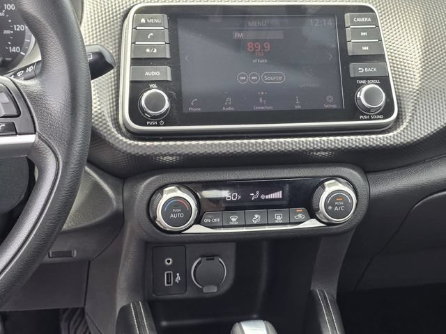 Used 2018 Nissan Kicks SV FWD image 9