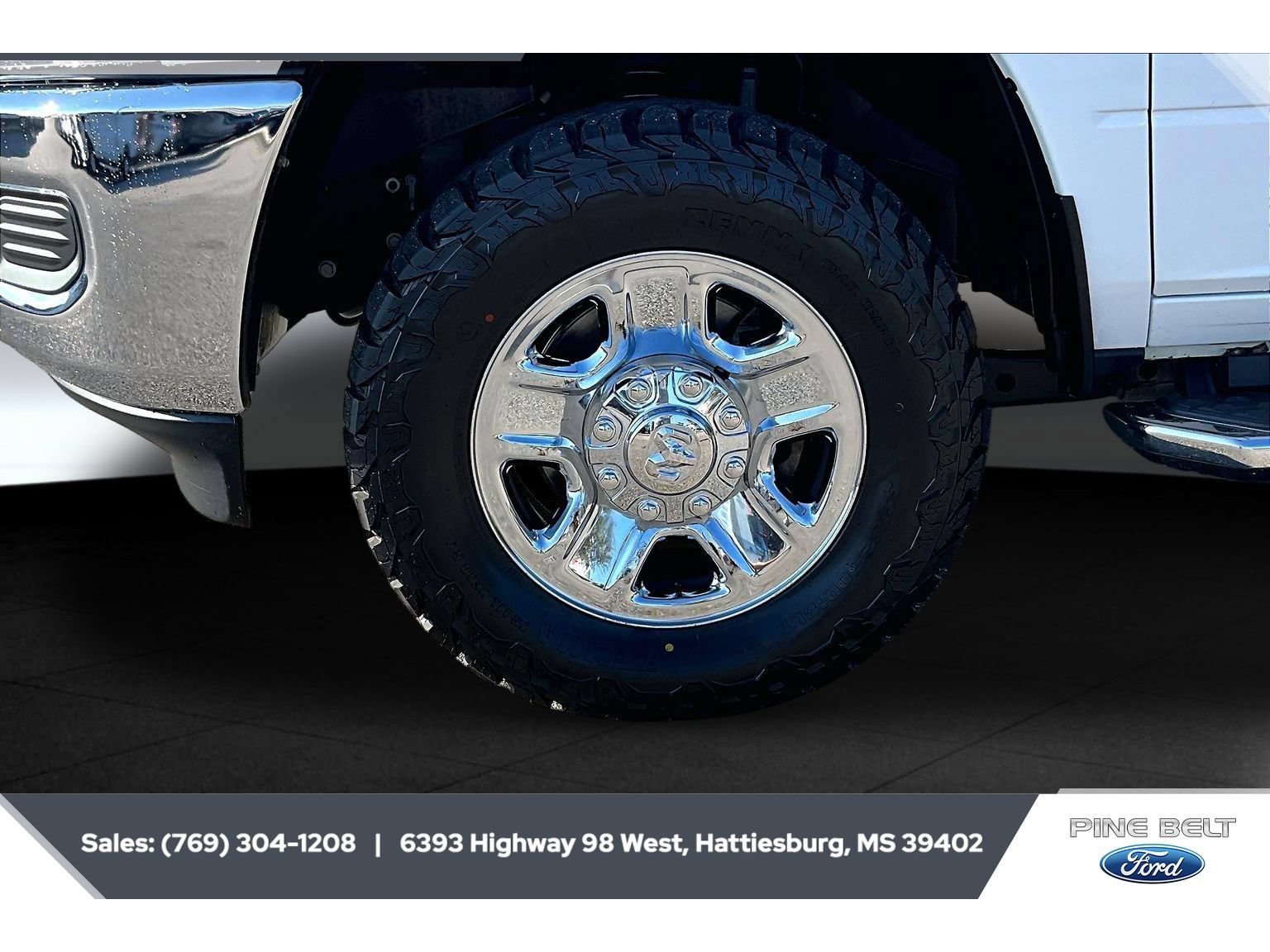 Used 2023 RAM 2500 Tradesman w/ Safety Group AWD/4WD image 7
