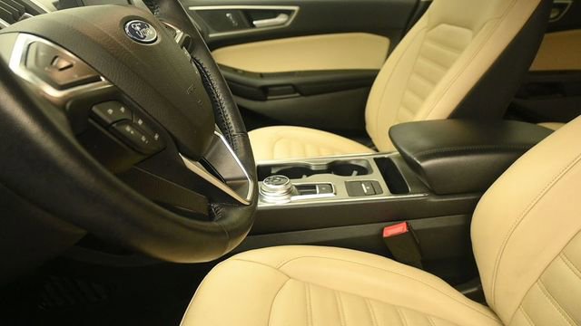 Certified 2022 Ford Edge SEL w/ Convenience Package AWD/4WD image 19