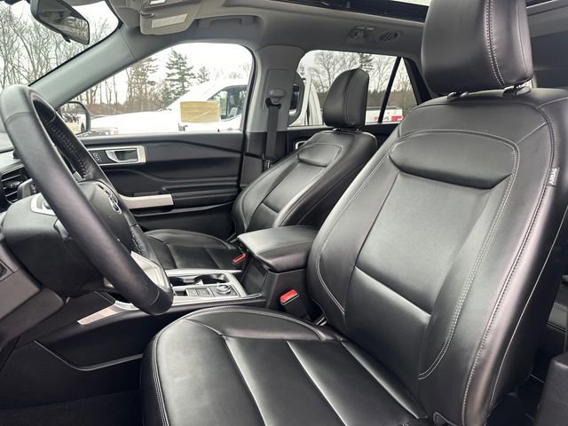 Certified 2022 Ford Explorer XLT w/ Equipment Group 202A image 43