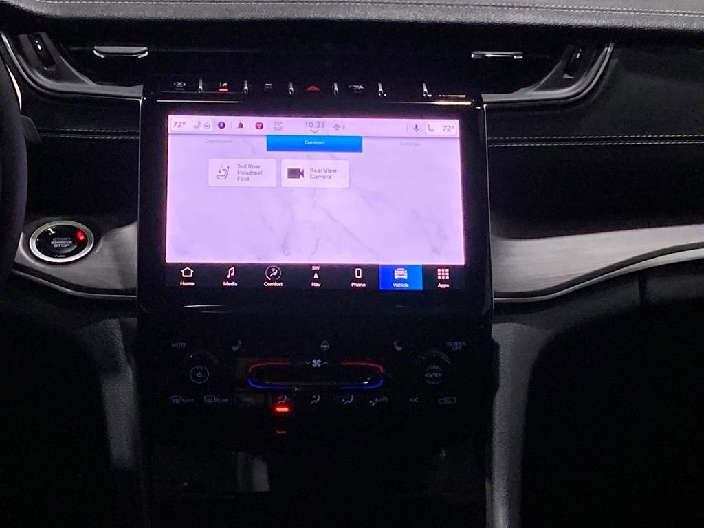 Used 2025 Jeep Grand Cherokee L Limited w/ Black Appearance Package image 18