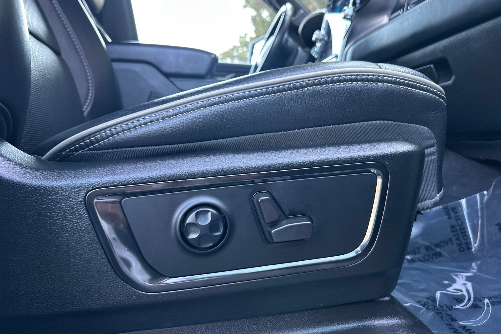 Used 2023 RAM 1500 Limited AWD/4WD image 22