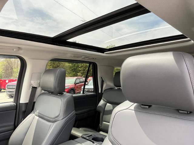 Certified 2025 Ford Expedition Max Active AWD/4WD image 7
