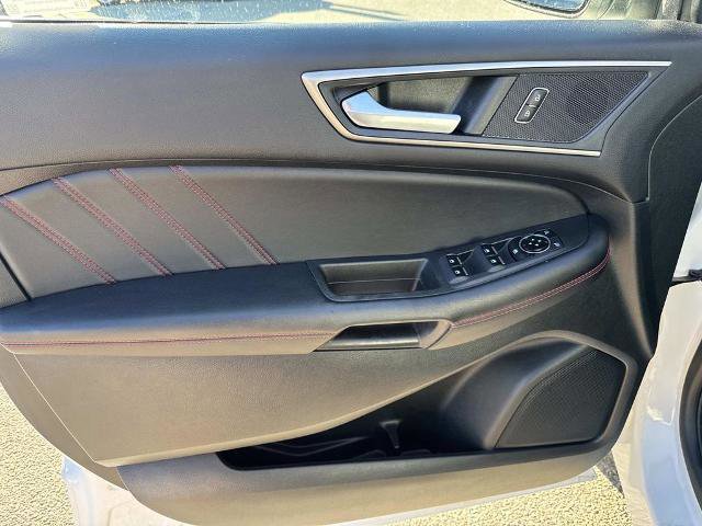 Certified 2023 Ford Edge ST-Line image 14