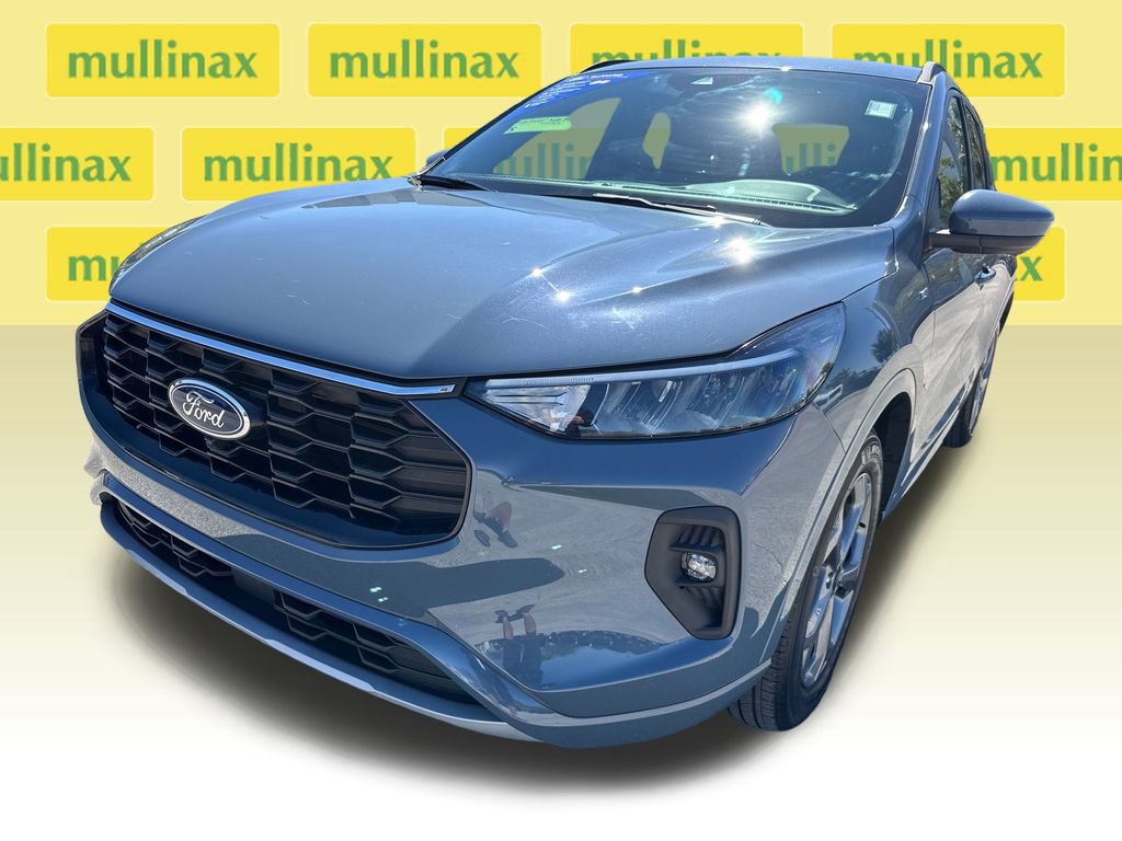 Certified 2023 Ford Escape ST-Line Select w/ Tech Pack #2 image 5