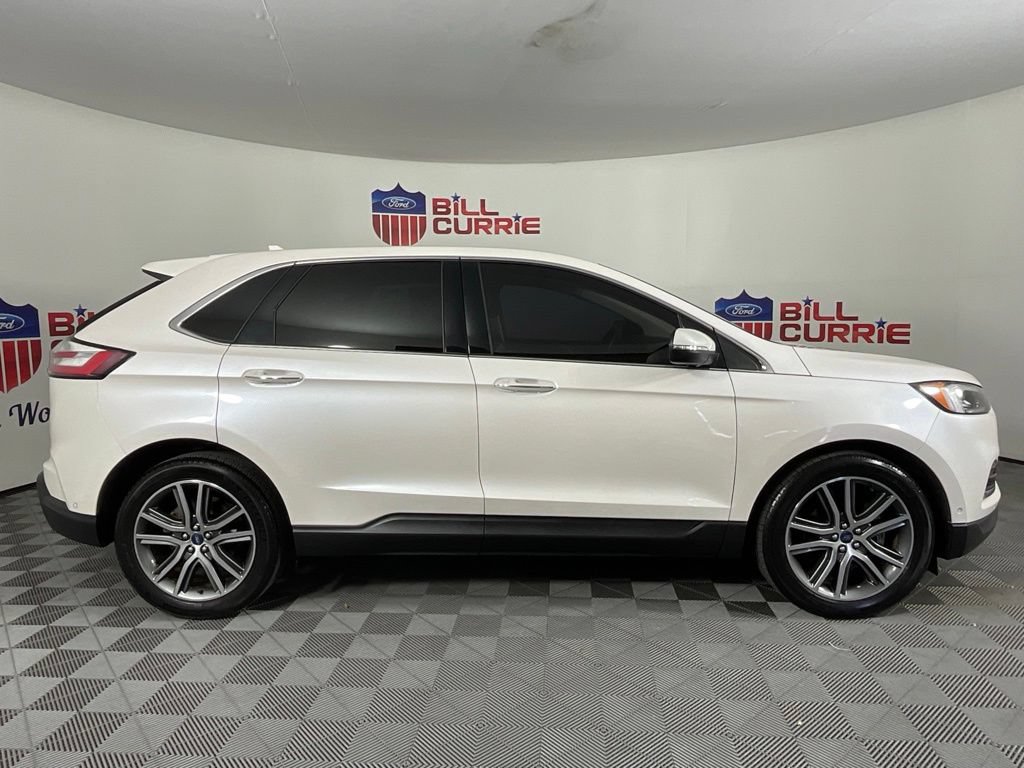 Certified 2019 Ford Edge Titanium w/ Equipment Group 301A FWD image 2
