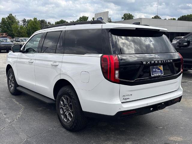 Certified 2025 Ford Expedition Active RWD image 5