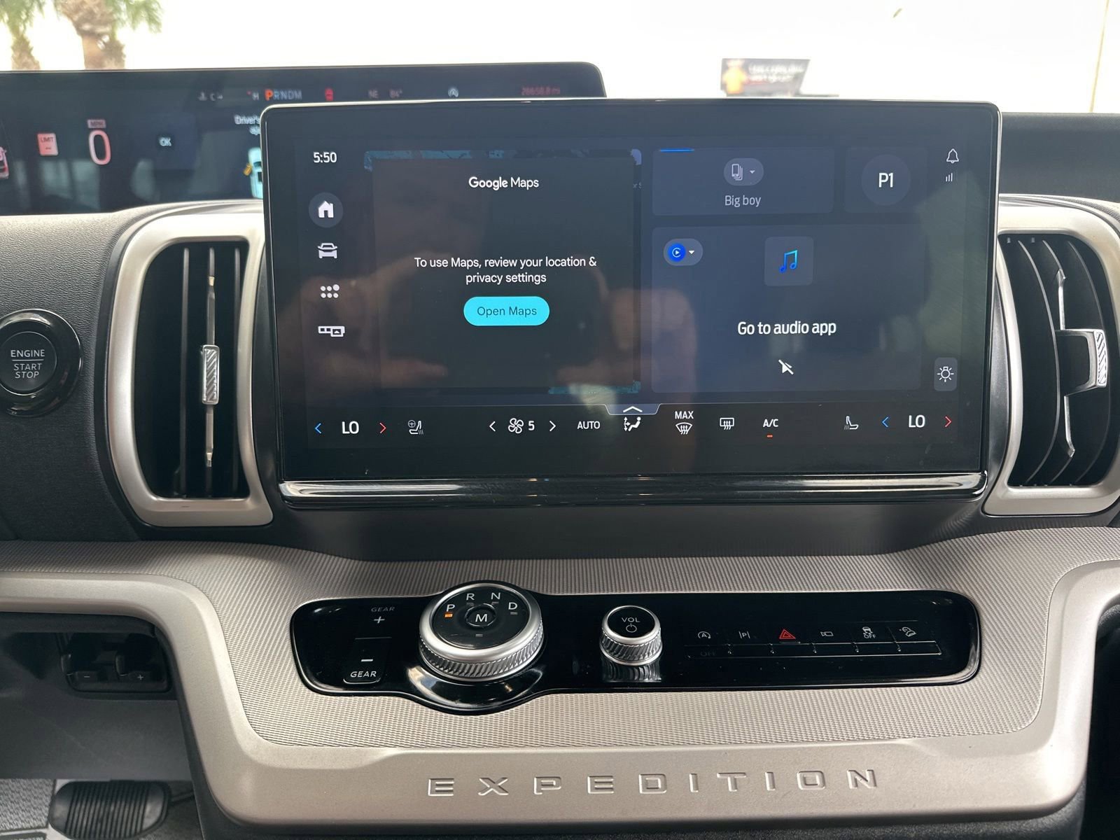 Certified 2025 Ford Expedition Active AWD/4WD image 22