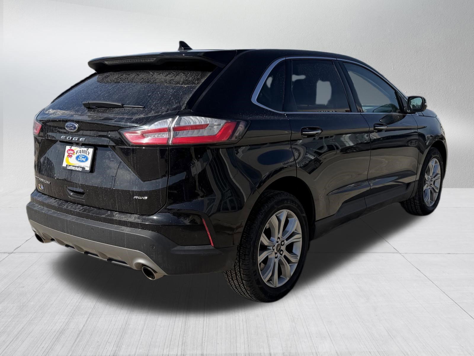Certified 2024 Ford Edge Titanium AWD/4WD image 5