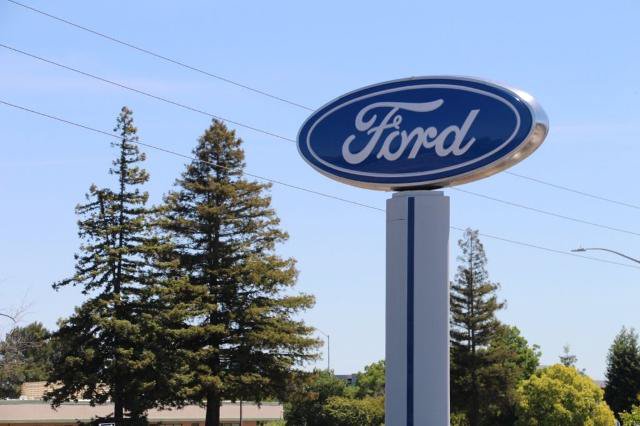 Certified 2023 Ford Explorer ST w/ Equipment Group 401A AWD/4WD image 11