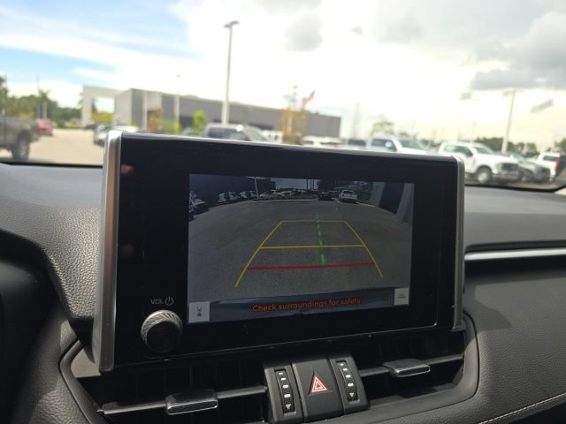 Used 2023 Toyota RAV4 XLE Premium FWD image 18