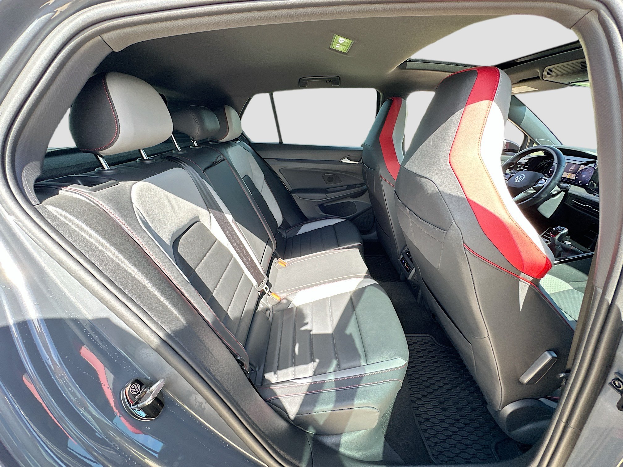 Used 2024 Volkswagen GTI Autobahn FWD image 27