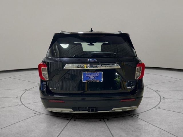 Certified 2024 Ford Explorer XLT w/ Equipment Group 202A AWD/4WD image 4