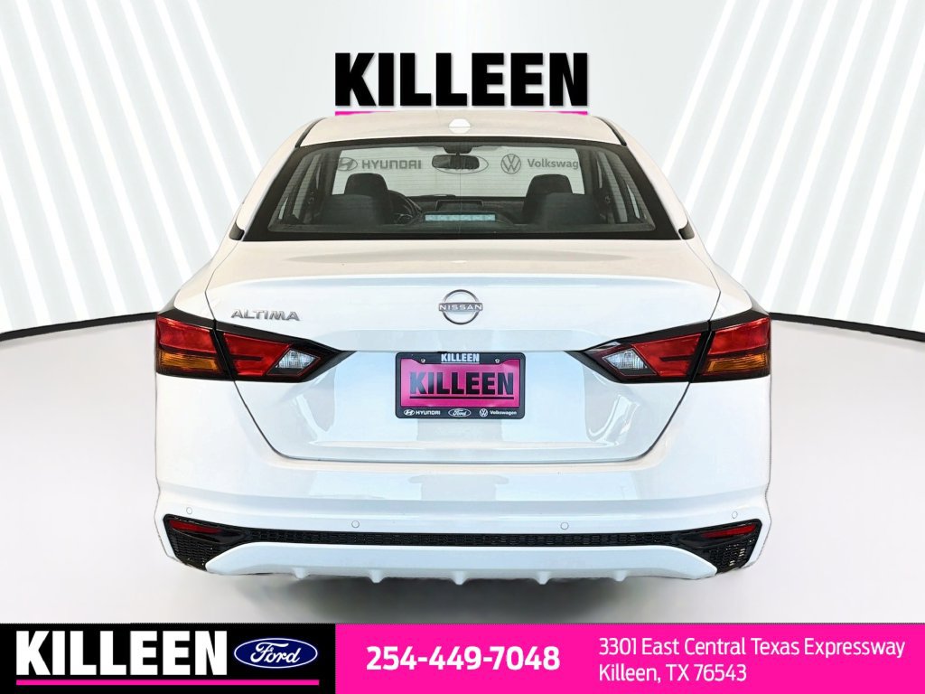 Used 2025 Nissan Altima 2.5 SV FWD image 8