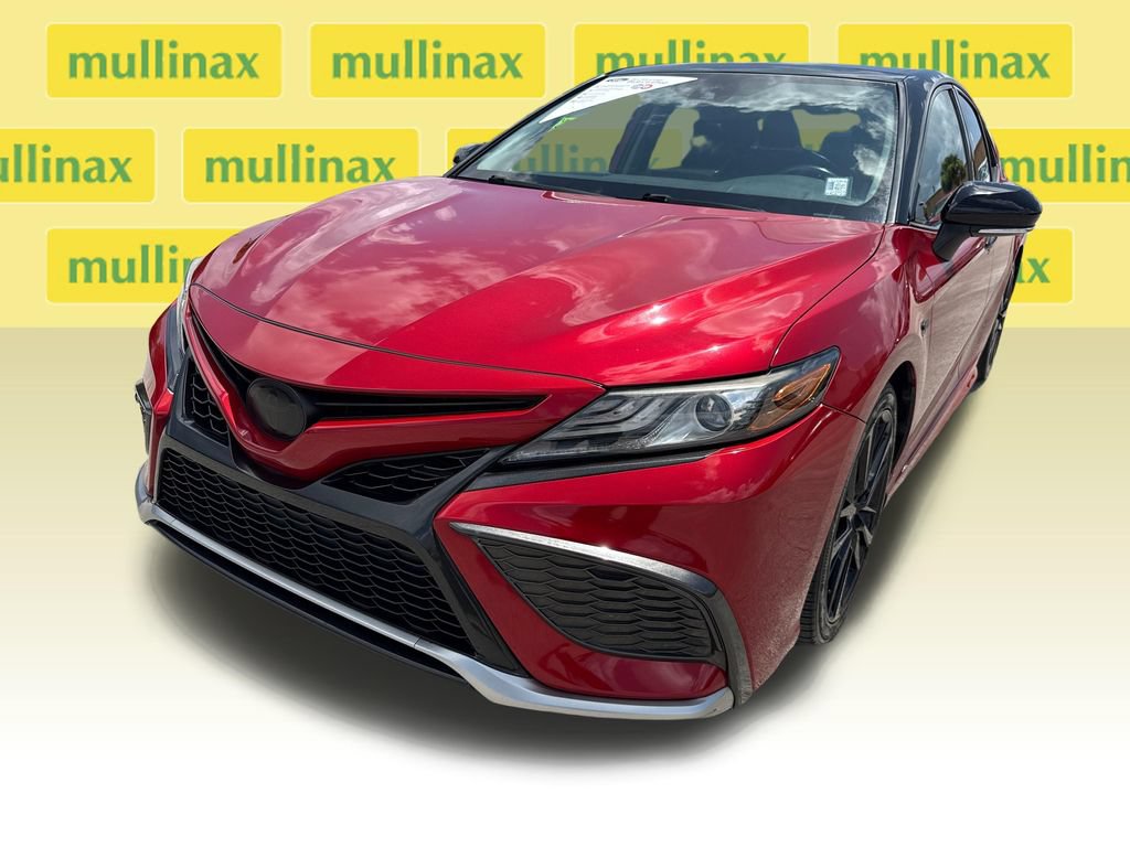 Used 2021 Toyota Camry XSE FWD image 11
