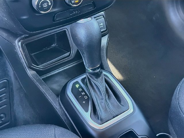 Used 2019 Jeep Renegade Sport FWD image 26