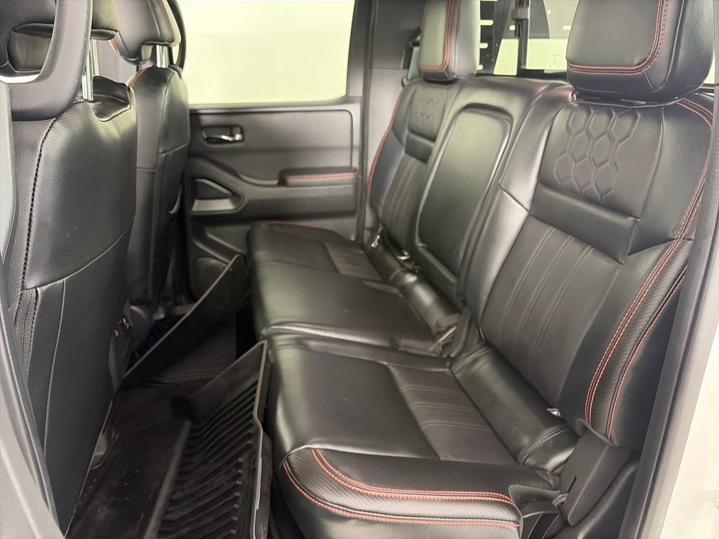 Used 2023 Nissan Frontier PRO-4X w/ Pro-4X Premium Package AWD/4WD image 13