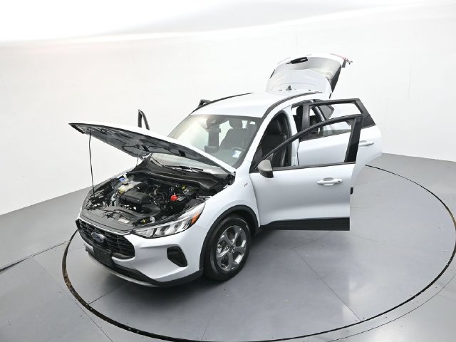 Certified 2025 Ford Escape ST-Line FWD image 46