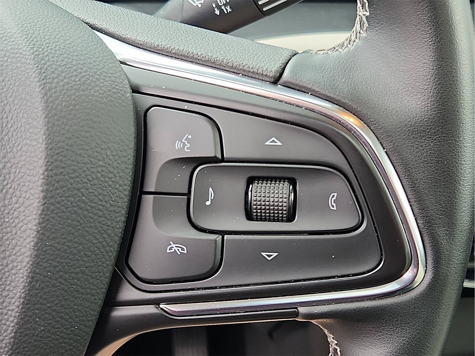 Used 2024 Buick Encore GX Avenir w/ Avenir Technology Package AWD/4WD image 20