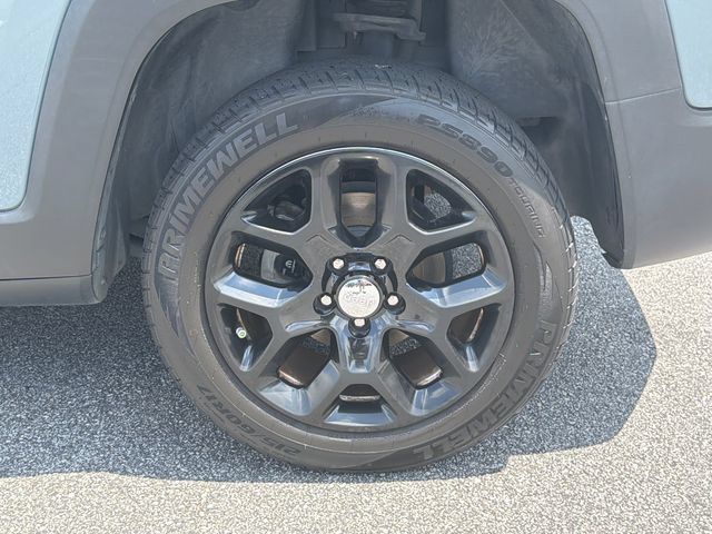 Used 2018 Jeep Renegade Latitude FWD image 21