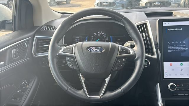 Certified 2022 Ford Edge Titanium w/ Class II Trailer Tow Package image 17