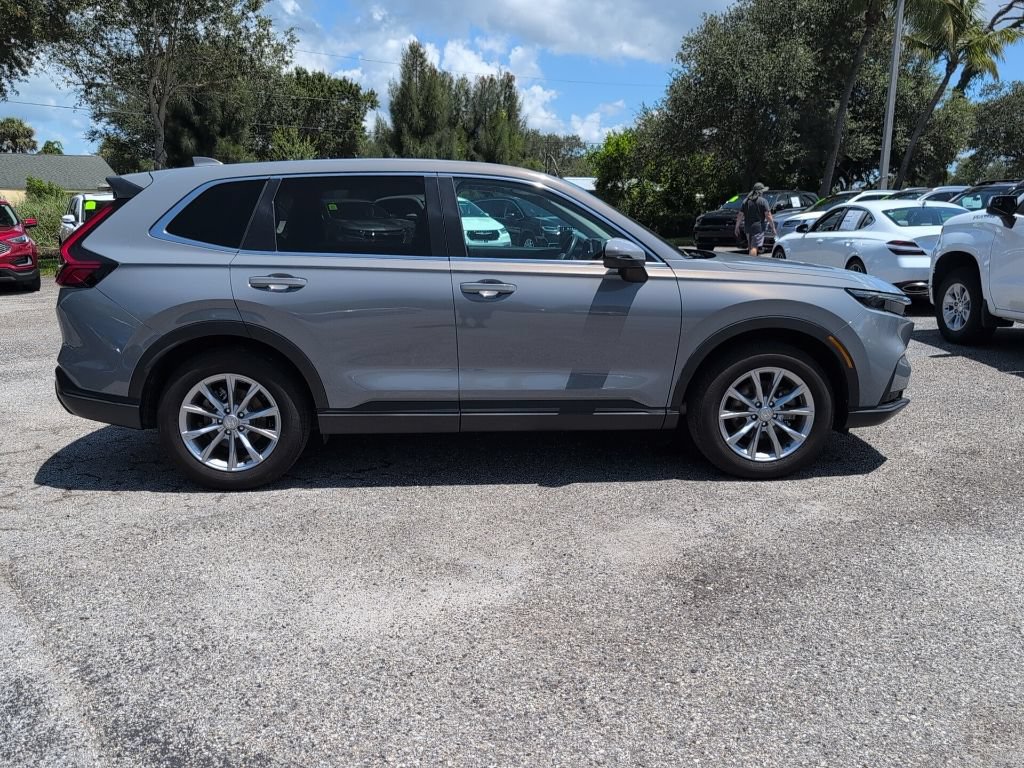 Used 2025 Honda CR-V EX-L image 2
