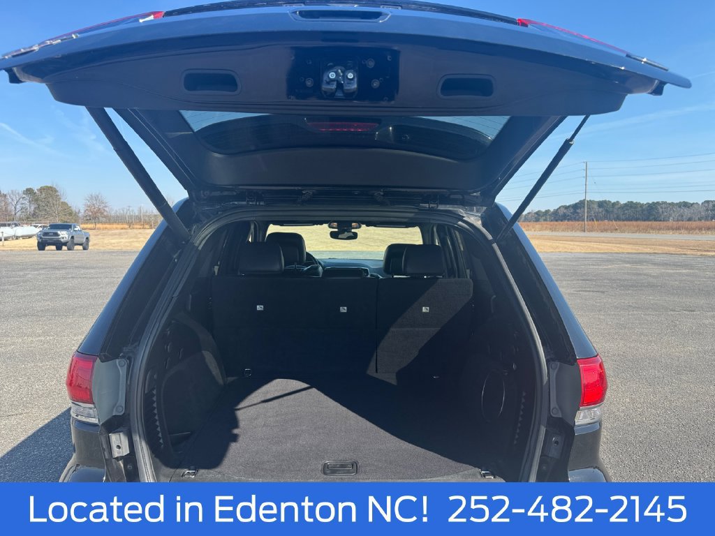 Used 2018 Jeep Grand Cherokee Overland AWD/4WD image 18