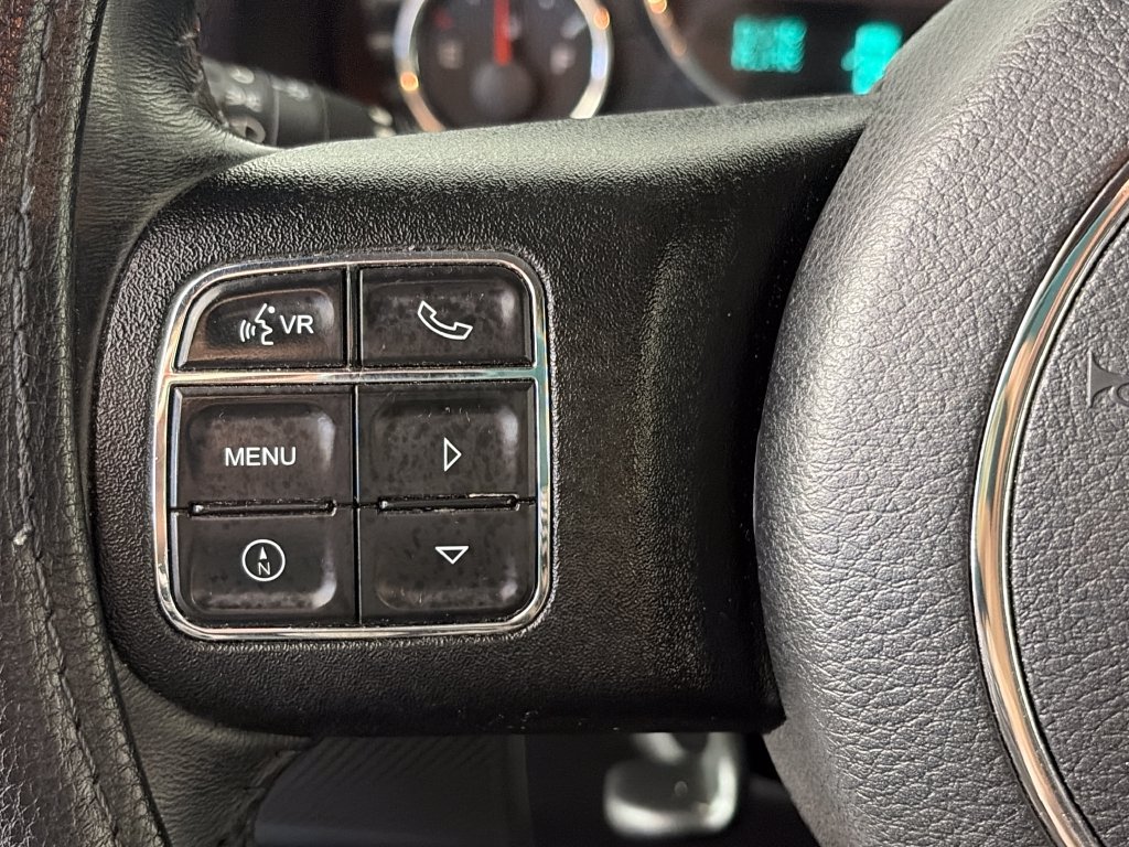 Used 2018 Jeep Wrangler Rubicon AWD/4WD image 15