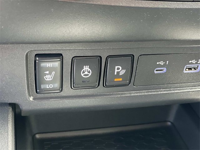 Used 2023 Nissan Frontier SV w/ SV Convenience Package image 17