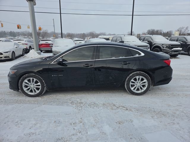 Used 2017 Chevrolet Malibu LT image 10