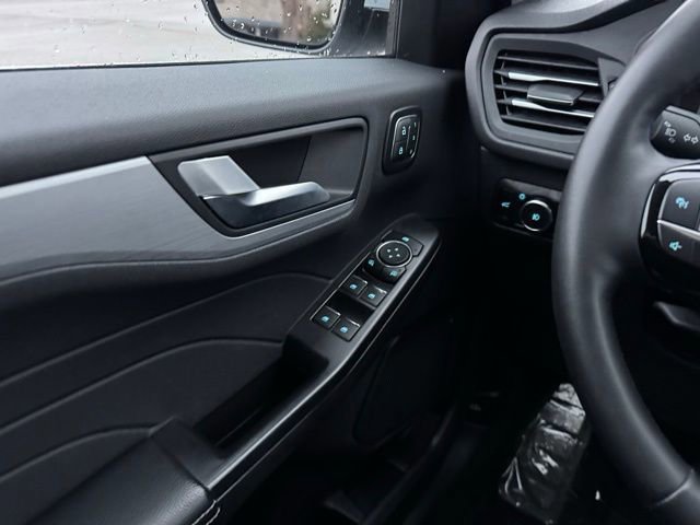 Certified 2025 Ford Escape Platinum image 34